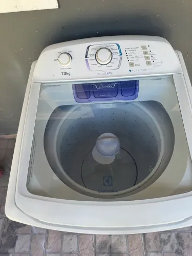 Máquina de lavar Electrolux 13kg 