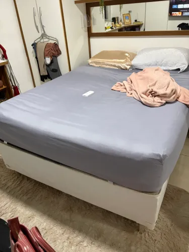 Vendo cama box casal padrão