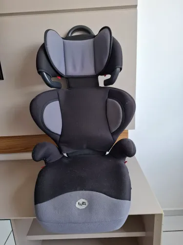 Cadeira Infantil De Carro 15 a 36 Kg Delta Preta - Tutti Baby