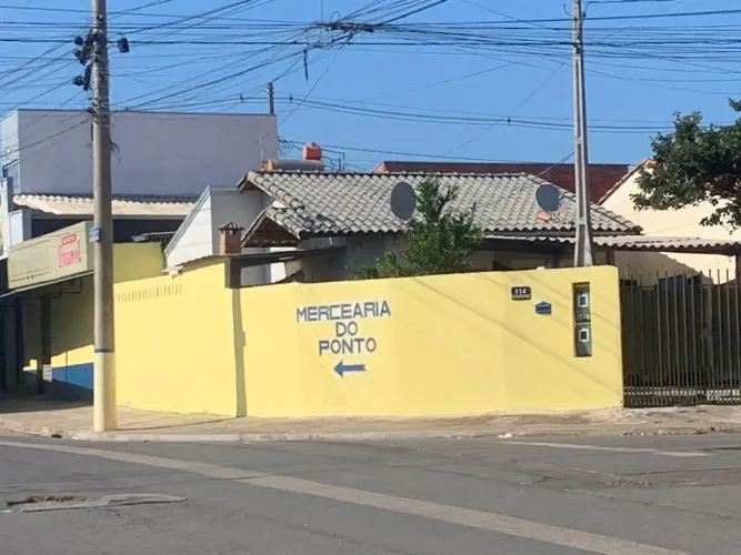 Casa com comércio