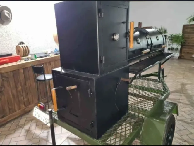 Vendo Defumadora de carnes