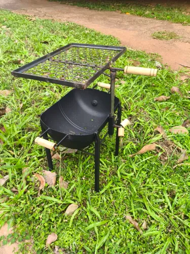Churrasqueira desmontável 