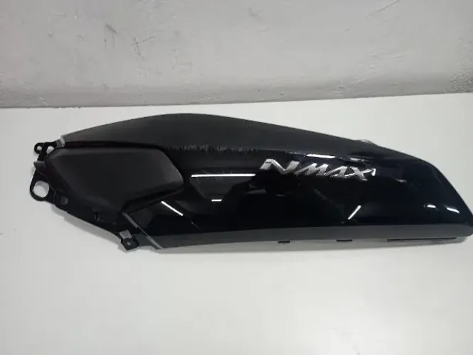 Rabeta Carenagem Lateral Direita Yamaha Nmax Preta 2020