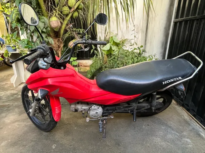 Vendo Pop 110i emplacada no meu nome.