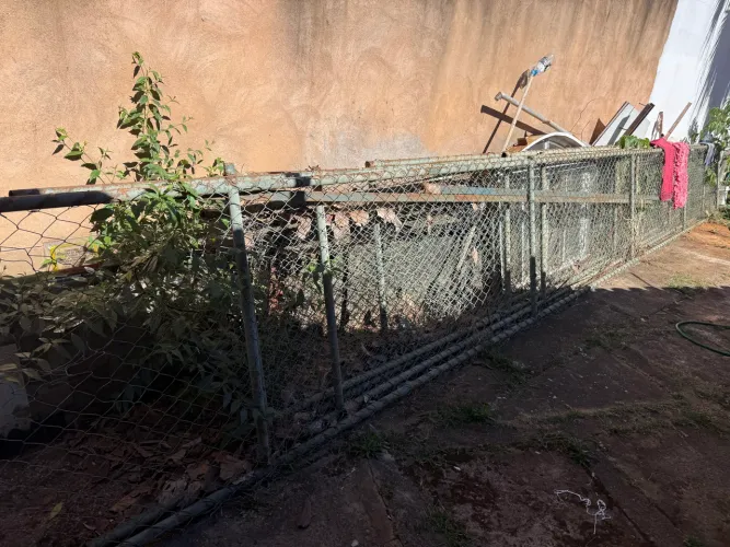 TELA METÁLICA GRADE CERCA ALAMBRADO CANIL GALINHEIRO E CERCADO