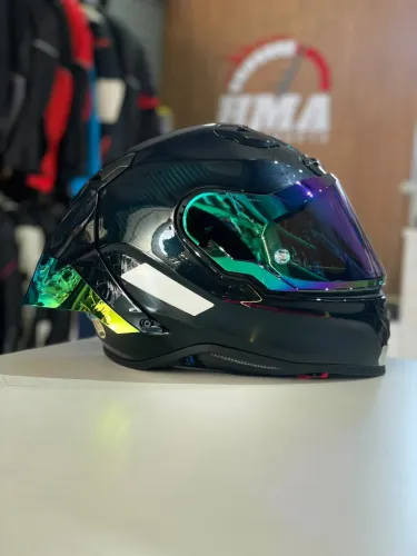 Capacete Nexx Carbon XR3 R LANÇAMENTO motociclista