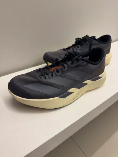 Tenis adidas Adizero EVO SL