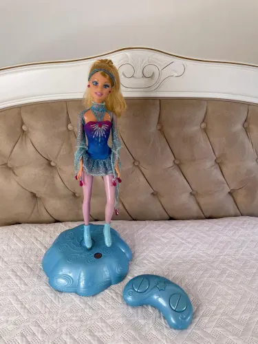 Barbie Patinadora no Gelo da Mattel