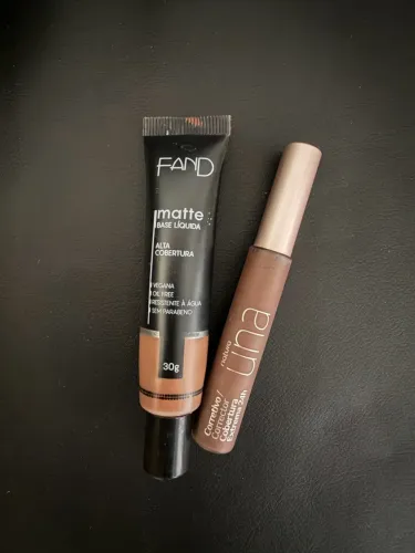 KIT PELE NEGRA base + corretivo