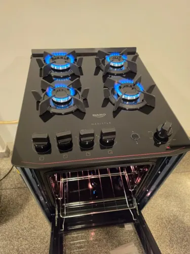 Fogão NOVO 4 bocas Mesa de Vidro Acendimento Automático Bivolt