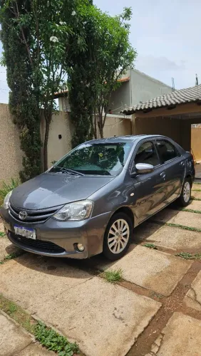 Toyota Etios XLS Sedan 1.5 Flex 16V 4P Mec. 2014