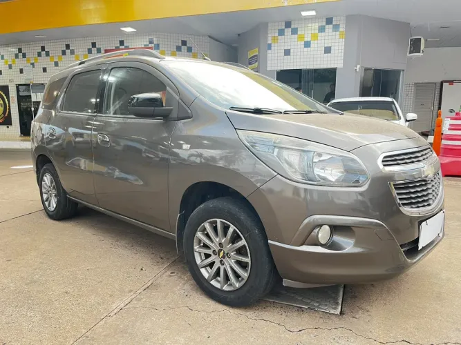 Chevrolet Spin Advantage 1.8 8V Econo.flex 5P Aut. 2014