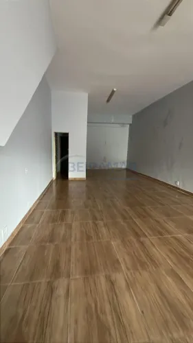 Loja reformada, 60 m², pronta para uso, ponto consolidado Praça do Bicalho, Taguatinga No