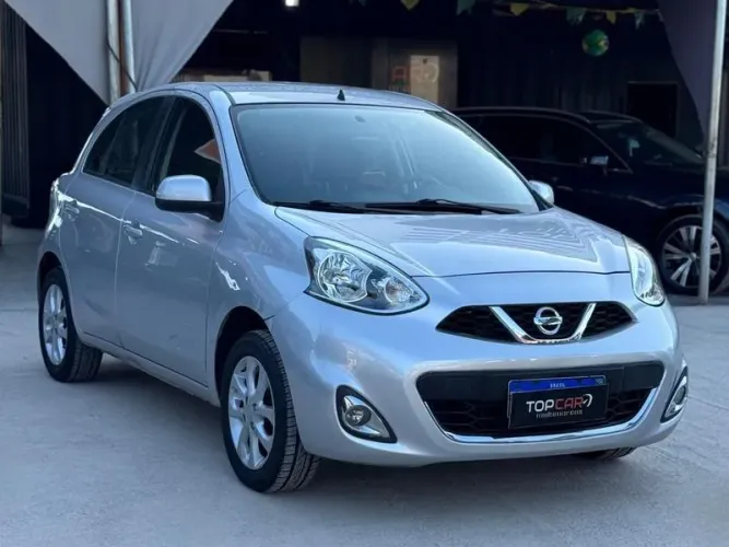 Nissan March SV 1.6 16V Flex Fuel 2015