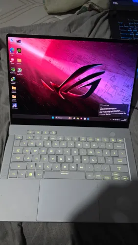 Asus Rog Zephyrus Oled G14 Strix RTX 4070