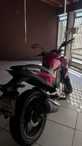 Moto a venda