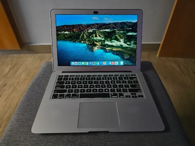 Macbook Air 2017 8gb de ram 128gb de armazenamento