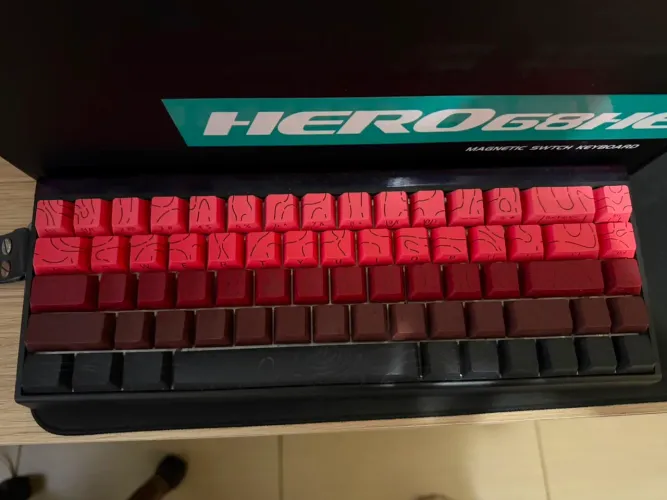 TECLADO GAMER MAGNÉTICO HERO