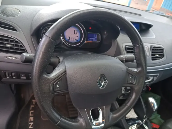 Renault Fluence Sed. Dynamique 2.0 16V Flex Aut. 2015
