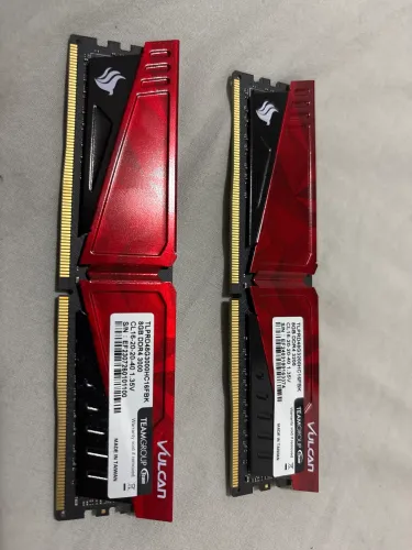 Memória RAM DDR4 TeamGroup Vulcan 8GB ? 2 pentes (par)