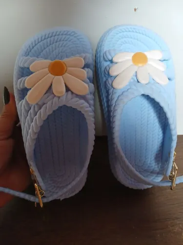 Sandália infantil Nova