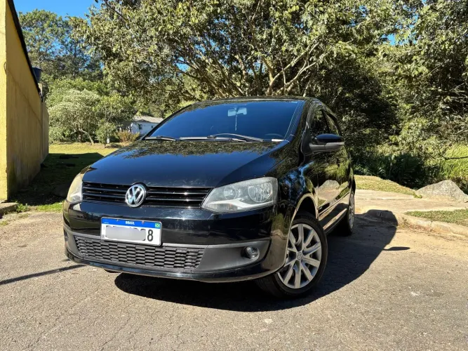 Volkswagen Fox 1.0 MI Total Flex 8V 5P 2011