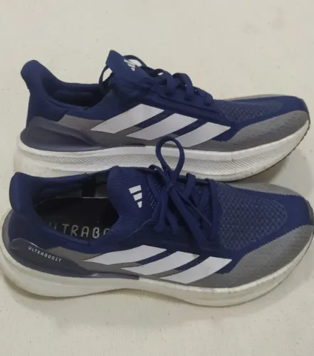 Tênis Adidas Ultraboost