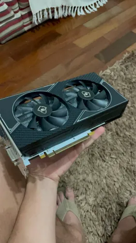 RX 580 8GB (2 semanas se uso)