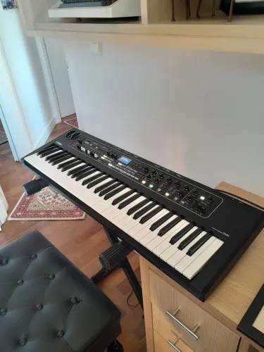 Sintetizador Yamaha CK61