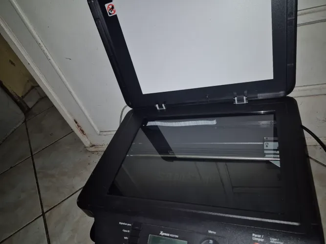 Impressora Samsung Xpress M2070W
