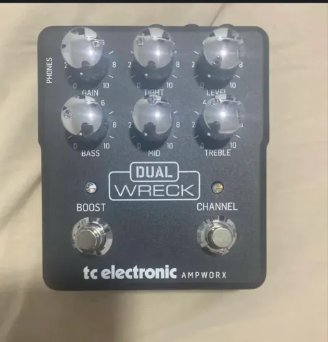 Amplificador de pedal Revision G de 1995.