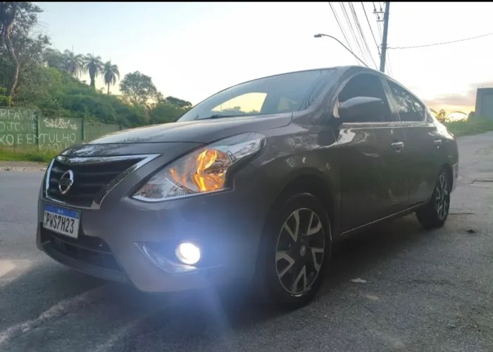 Nissan Versa Unique 1.6 16V Flex 4P Mec. 2016
