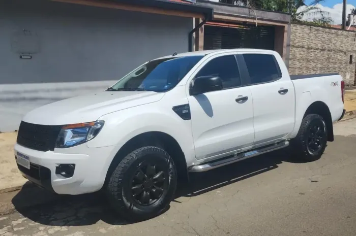 Ford Ranger XLS 3.2 20V 4X4 CD Diesel Mec. 2015