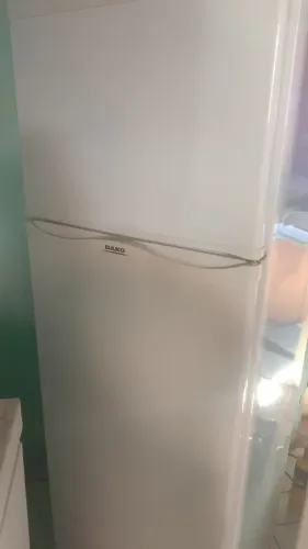 Geladeira Dako 330 Litros 