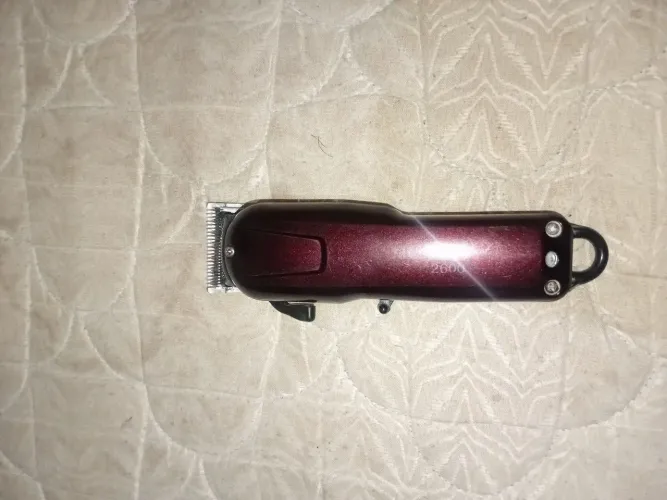Vendo Máquina de cortar cabelo Kemei Nursing Artifast 2600