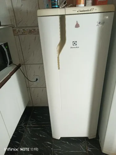 Geladeira eletrolux