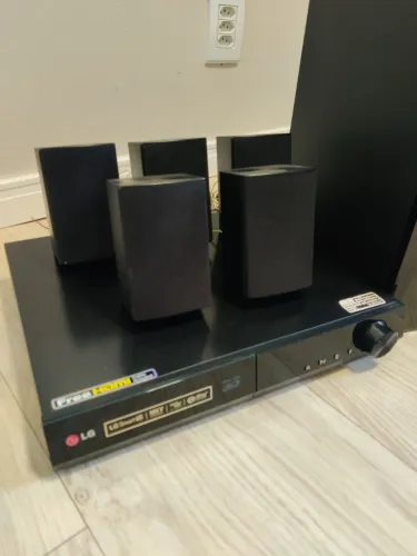 Home Theater LG BH5140S - 500W de Potência | 5.1 Canais | Blu-ray 3D