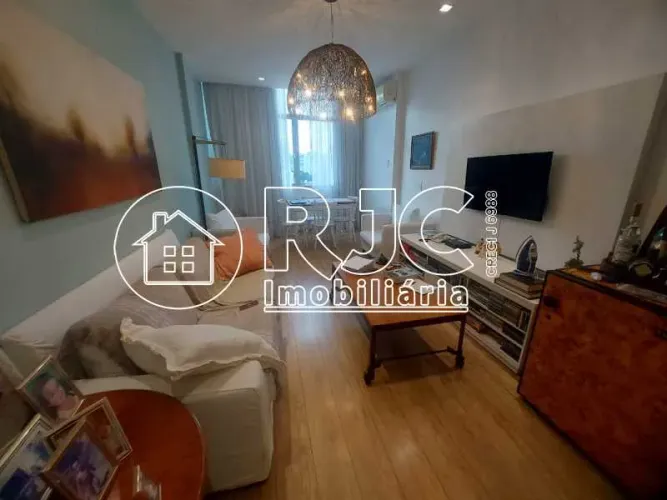 Apartamento : Padrão / Residencial / Tijuca