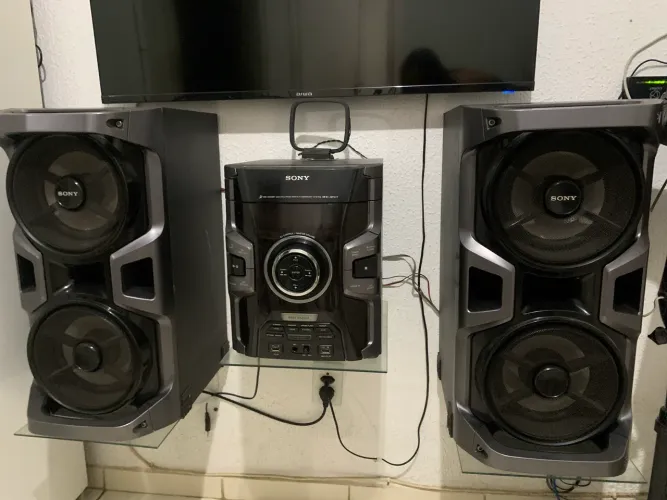 Som completo, marca Sony