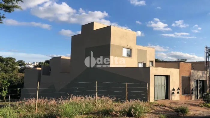 Apartamento disponível para venda no bairro Cidade Jardim em Uberlândia-MG