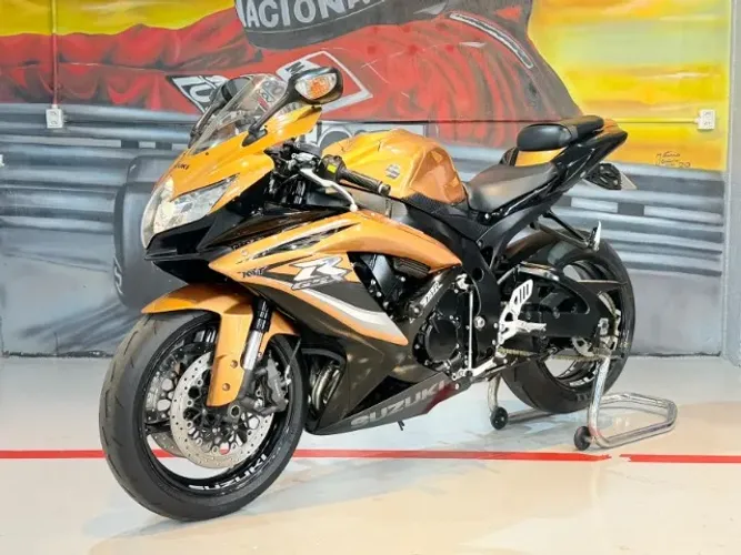 Suzuki GSX-R 750 Srad