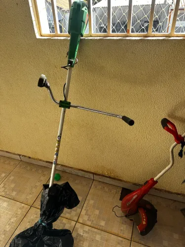 Roçadeira elétrica