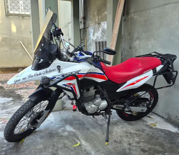 Moto Honda XRE 300 2018