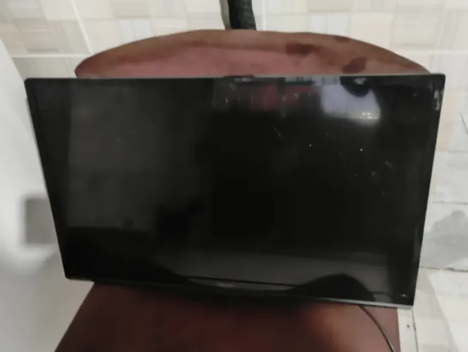 Tv philips led 32 pol.