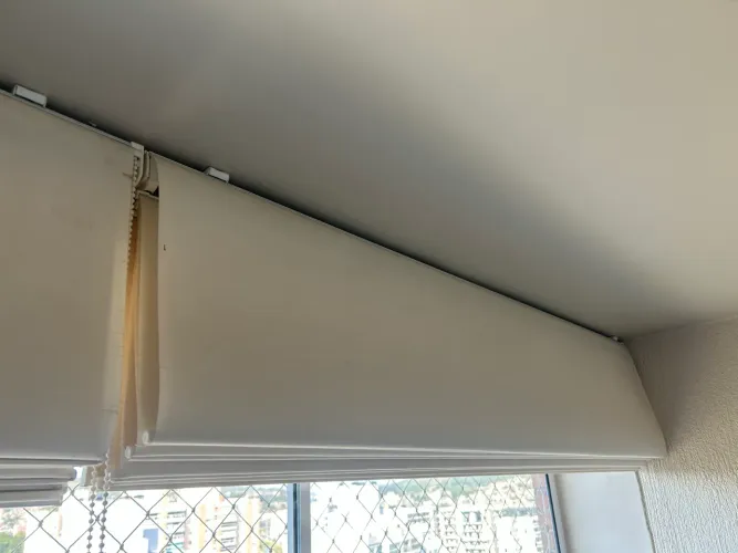3 Cortinas Romanas - cor off-white