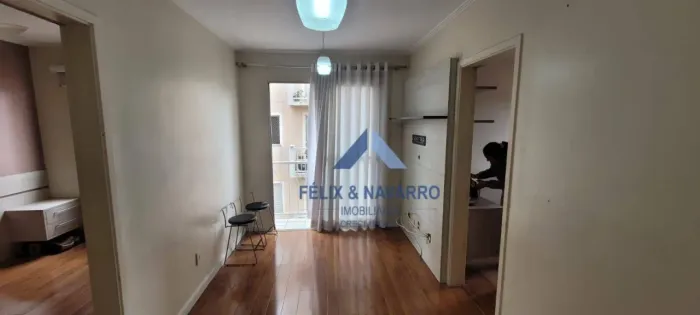 Apartamento com 3 dormitórios para alugar, 55 m² por R$ 1.810,00/mês - Vila Amália - São P