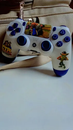 Controle de PS4 - R$ 110 | Com cabo opcional!