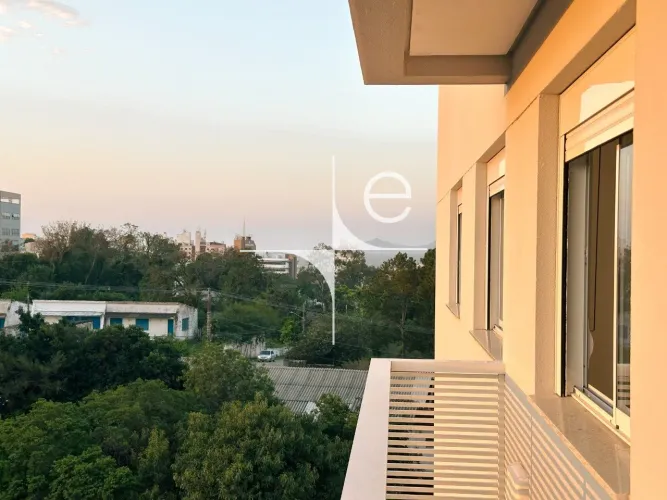 Apartamento de 2 quartos no Estreito, Florianópolis