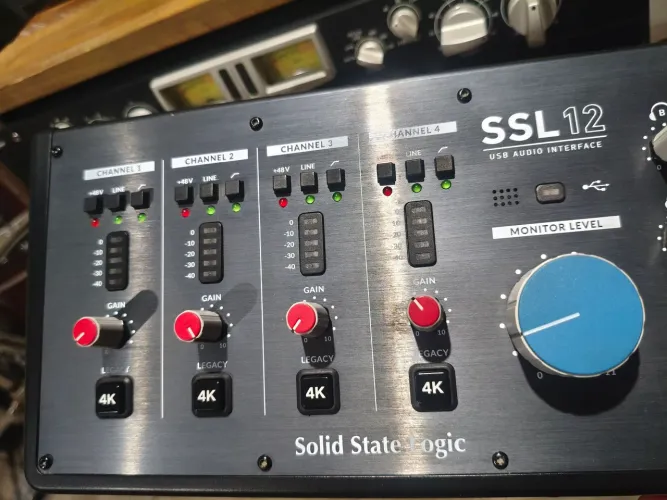 SSL 12 INTERFACE 
