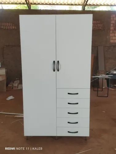 Guarda roupa